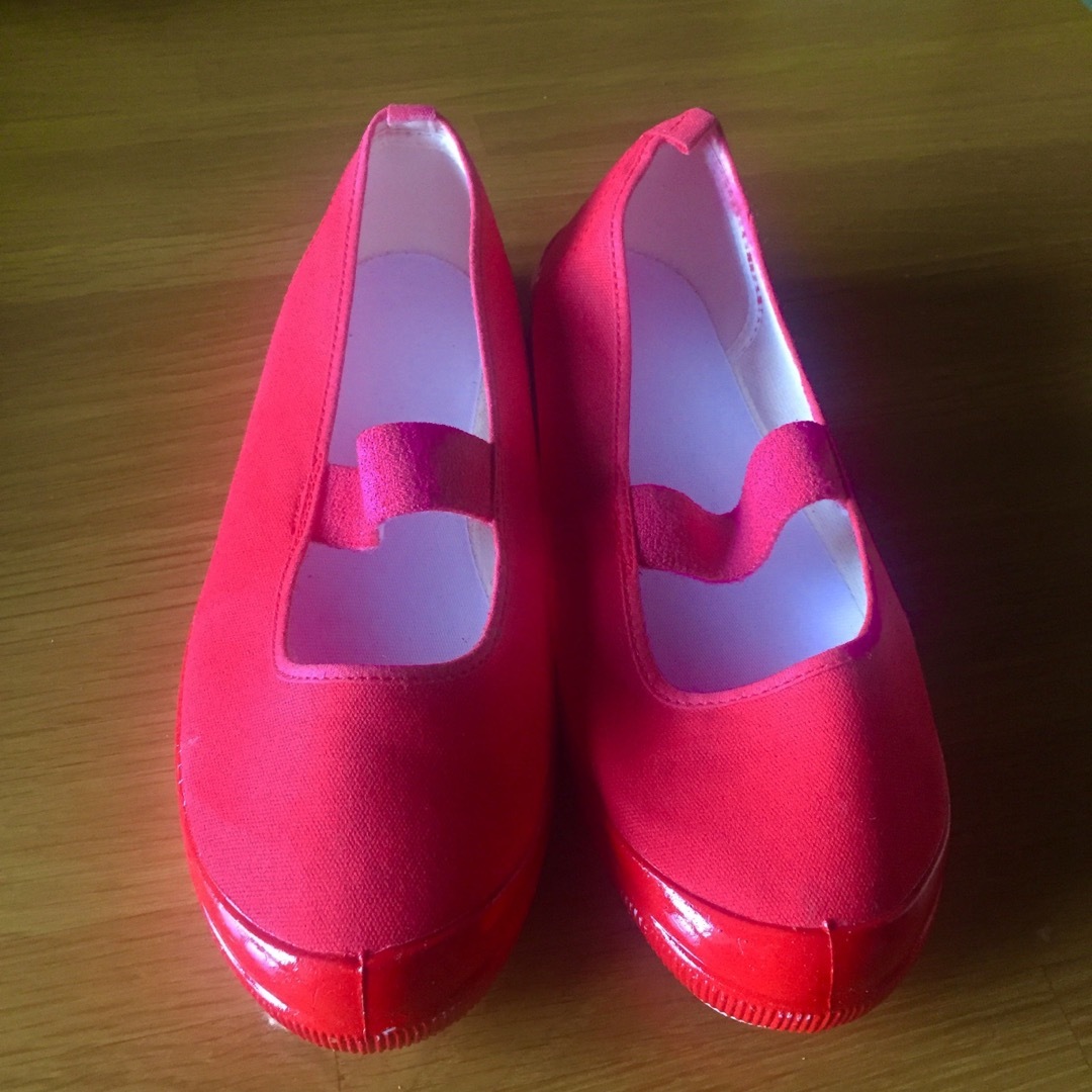 赤い靴　レッドスニーカー　日本製 レディースの靴/シューズ(スニーカー)の商品写真