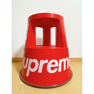 Supreme Wedo Step Stool