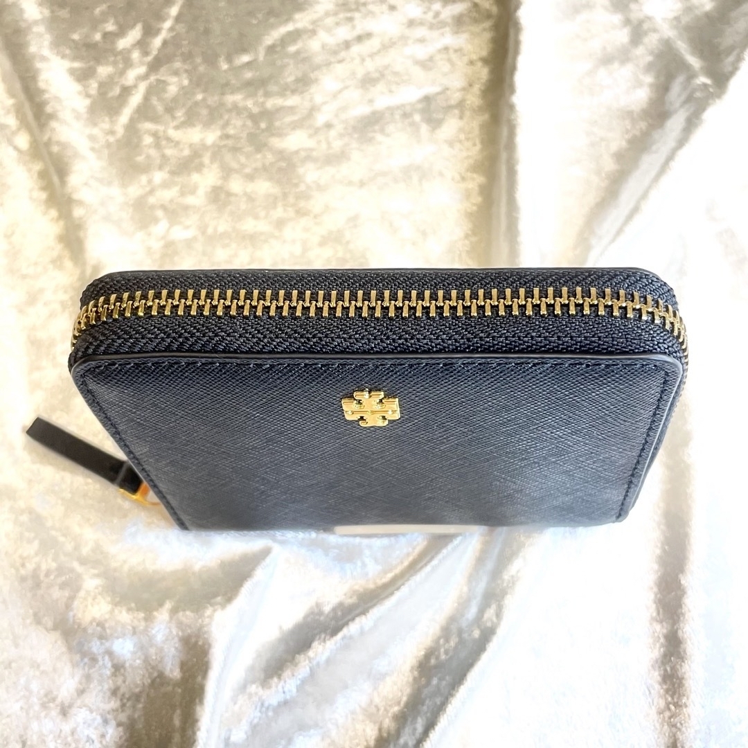 新品未使用✨TORY BURCH トリーバーチ レザー　ラウンドファスナーファッション小物