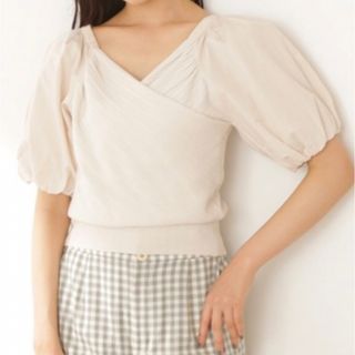 ジルバイジルスチュアート(JILL by JILLSTUART)の新品未使用　JILL by JILLSTUART 半袖ニット　カシュクール　(カットソー(半袖/袖なし))