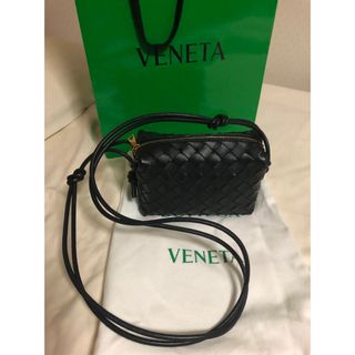 ボッテガヴェネタ(Bottega Veneta)のBottega Veneta  ミニ ループ カメラバッグポシェット★黒★(ショルダーバッグ)