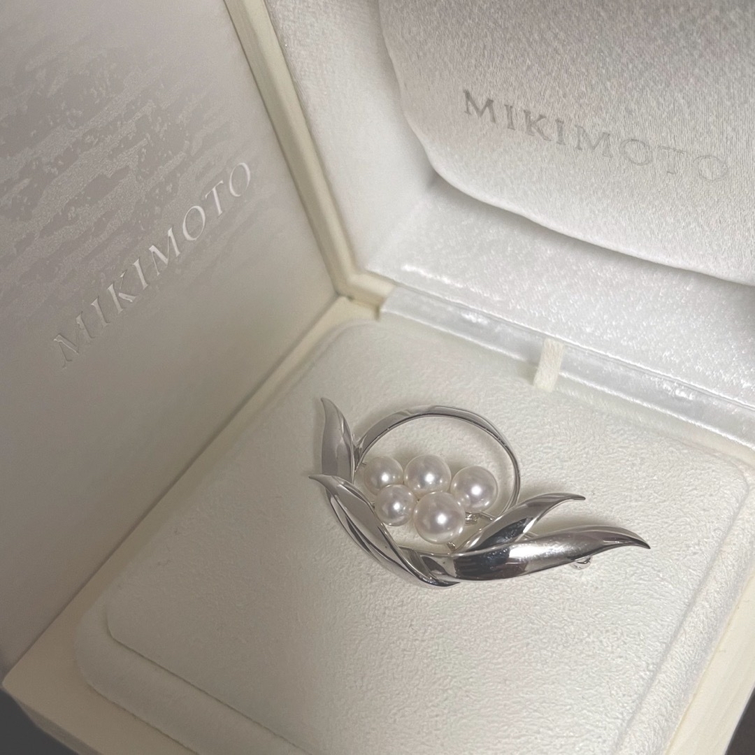 MIKIMOTO(ミキモト)の【ご専用　超美品】ミキモトパールブローチシルバー レディースのアクセサリー(ブローチ/コサージュ)の商品写真