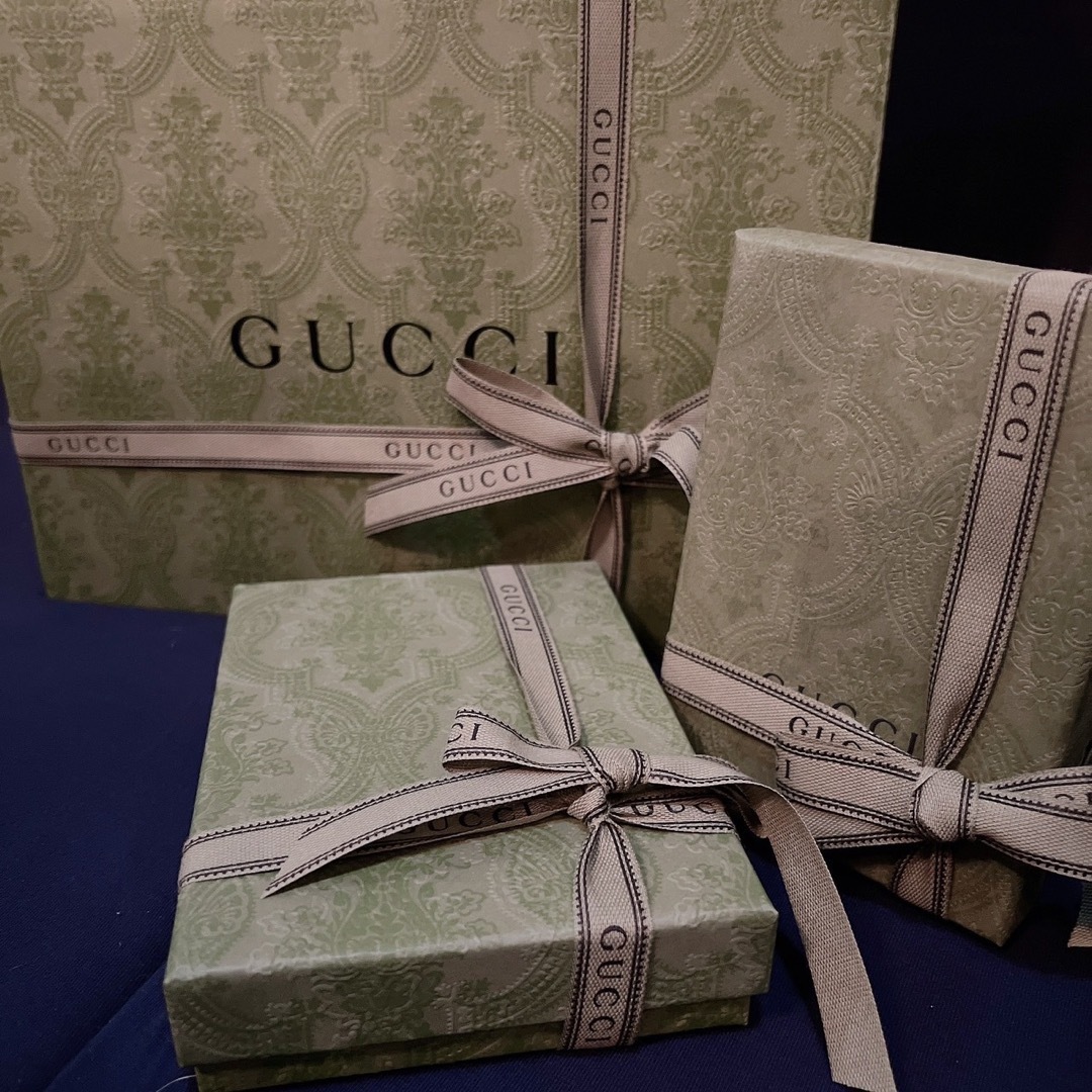 Gucci(グッチ)のヒグチユウコ　GUCCI財布 レディースのファッション小物(財布)の商品写真