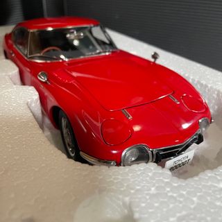 オートアート(AUTOart)の未展示品 オートアート1/18 トヨタ 2000GT レッド(ミニカー)