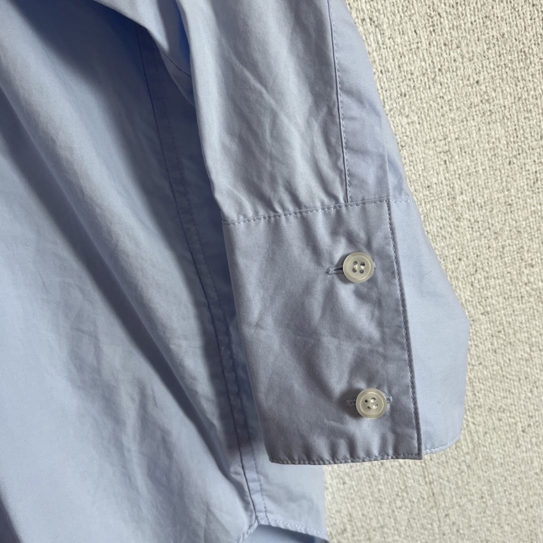 Adam et Rope'(アダムエロぺ)のアダムエロペ　ブラウス　ブルー レディースのトップス(シャツ/ブラウス(半袖/袖なし))の商品写真