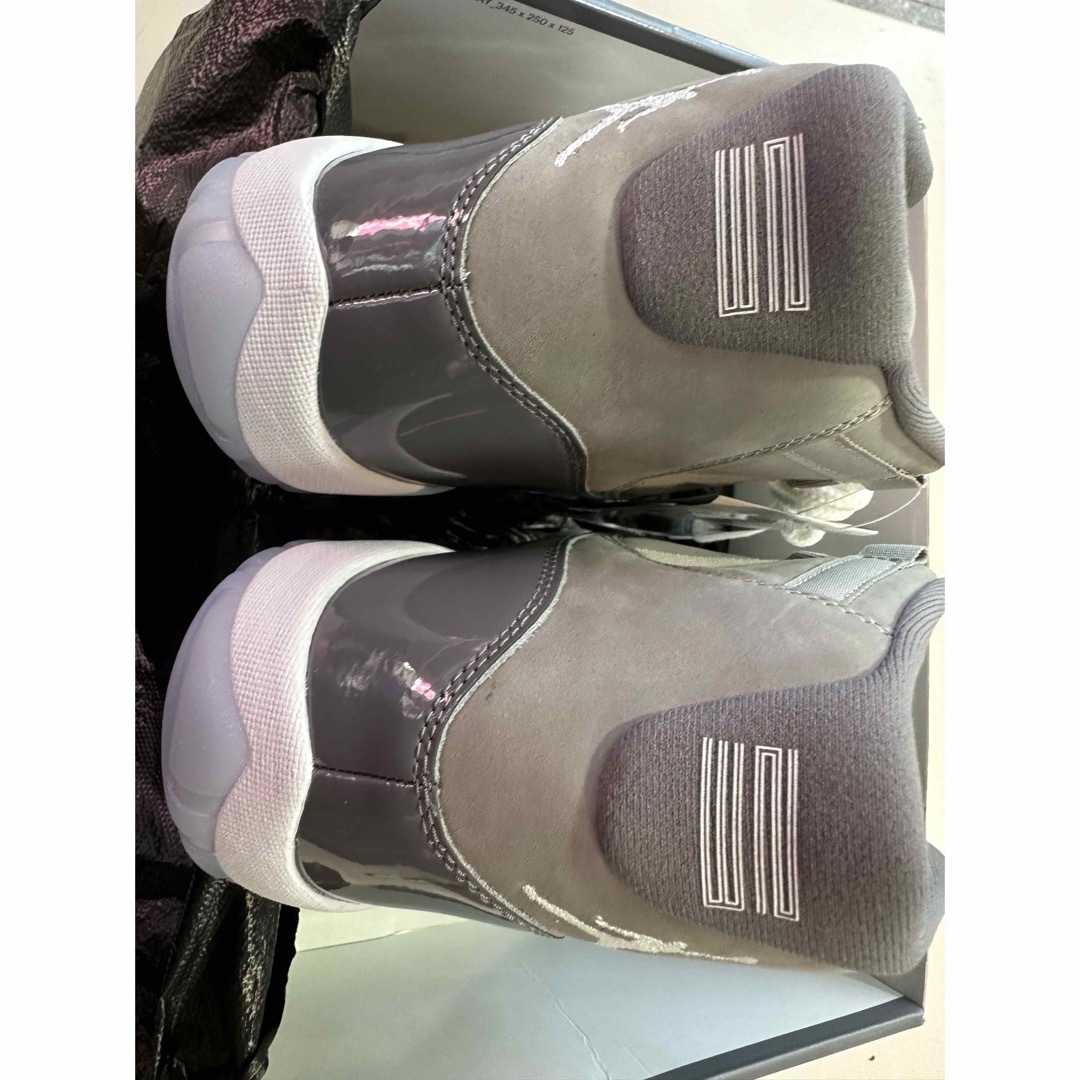 NIKE(ナイキ)のNIKE AIR JORDAN 11 RETRO COOL GREY US9.5 メンズの靴/シューズ(スニーカー)の商品写真