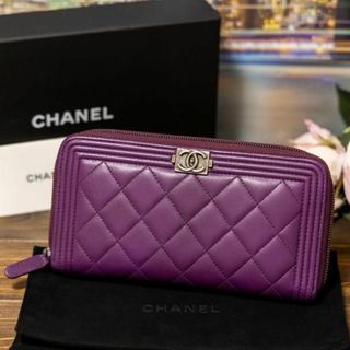 CHANEL ボーイシャネル ラムスキン ラウンドファスナー 長財布