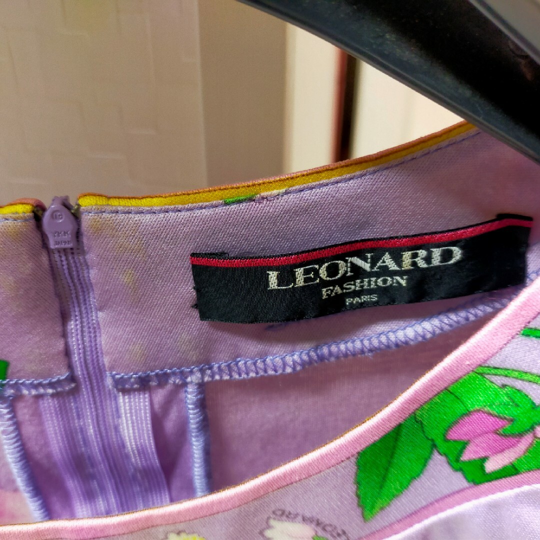 LEONARD(レオナール)のレオナール　カットソー　パープル✖フラワープリント メンズのトップス(Tシャツ/カットソー(半袖/袖なし))の商品写真