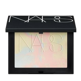 ナーズ(NARS)のライトリフレクティング　プリズマティックパウダー(フェイスパウダー)