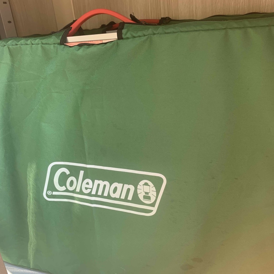 Coleman(コールマン)のColeman ナチュラルモザイクBBQテーブル/110プラス 20000267 スポーツ/アウトドアのアウトドア(テーブル/チェア)の商品写真