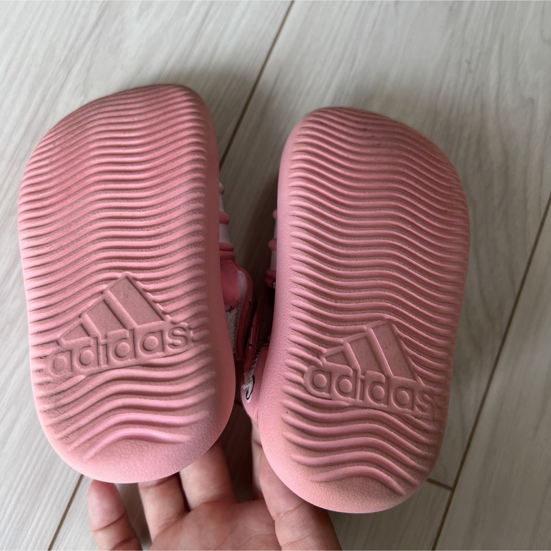 adidas(アディダス)のadidas ミニーちゃん　サンダル　13cm キッズ/ベビー/マタニティのベビー靴/シューズ(~14cm)(サンダル)の商品写真