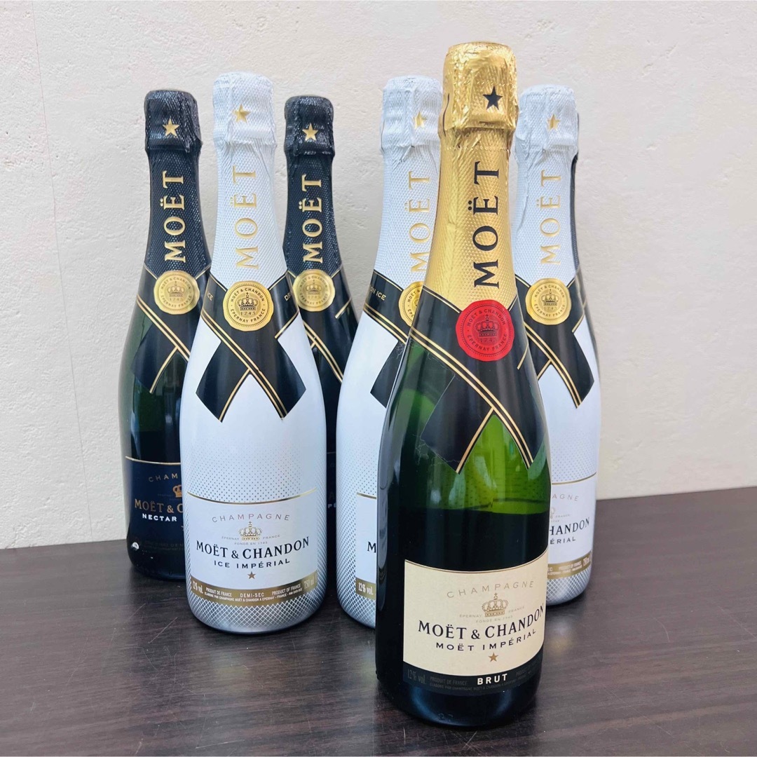 MOËT & CHANDON(モエエシャンドン)の未開栓 モエ シャンドン　8本セット  食品/飲料/酒の酒(シャンパン/スパークリングワイン)の商品写真