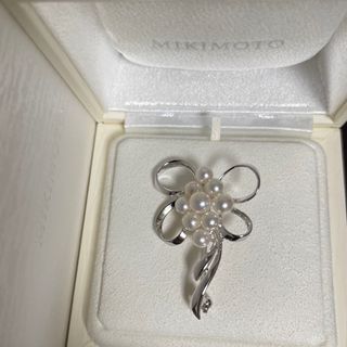 ミキモト(MIKIMOTO)の【ご専用】ミキモト シルバー パールブローチ 9粒 5-6.2mm(ブローチ/コサージュ)