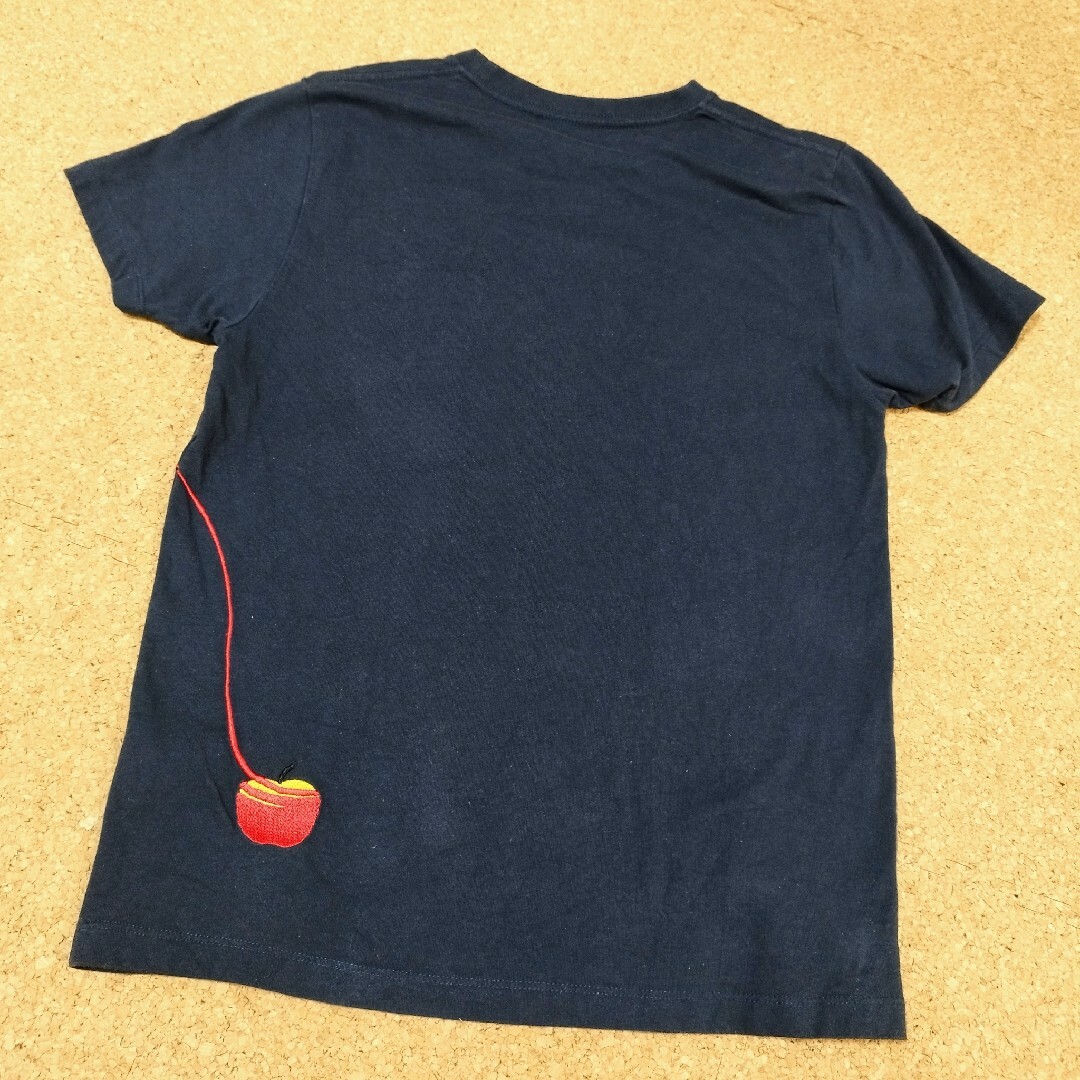 Design Tshirts Store graniph(グラニフ)の【美品】グラニフ graniph かもめ りんご刺繍 半袖Tシャツ S ネイビー メンズのトップス(Tシャツ/カットソー(半袖/袖なし))の商品写真