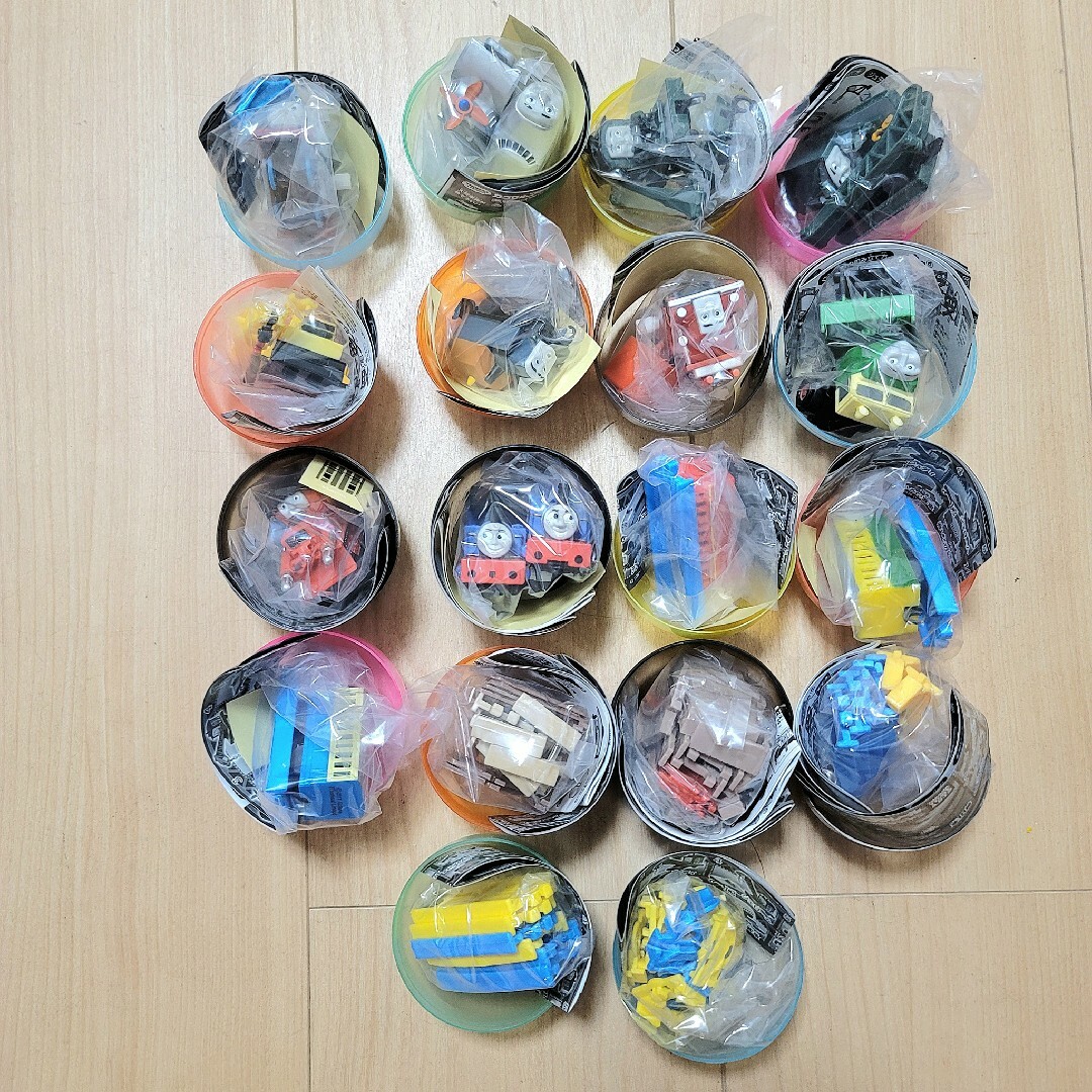 T-ARTS - 全18種☆コンプ カプセルプラレール トーマス あつまれ 特殊