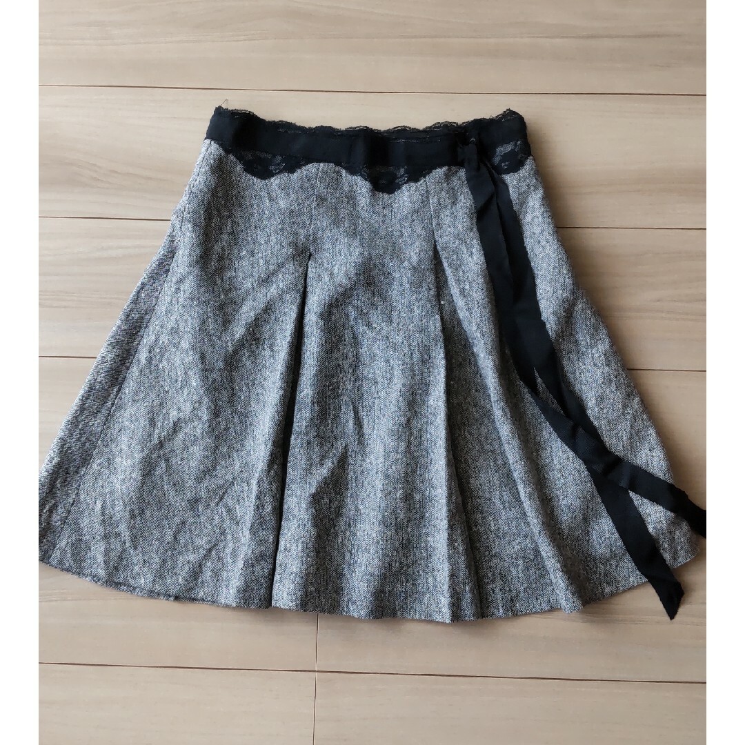 URBAN NOWのスカート レディースのスカート(ひざ丈スカート)の商品写真