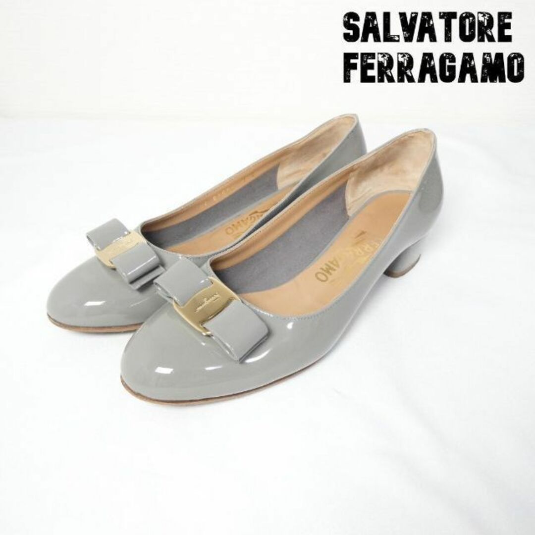 美品 Salvatore Ferragamo ヴァラ エナメル パンプス 7D