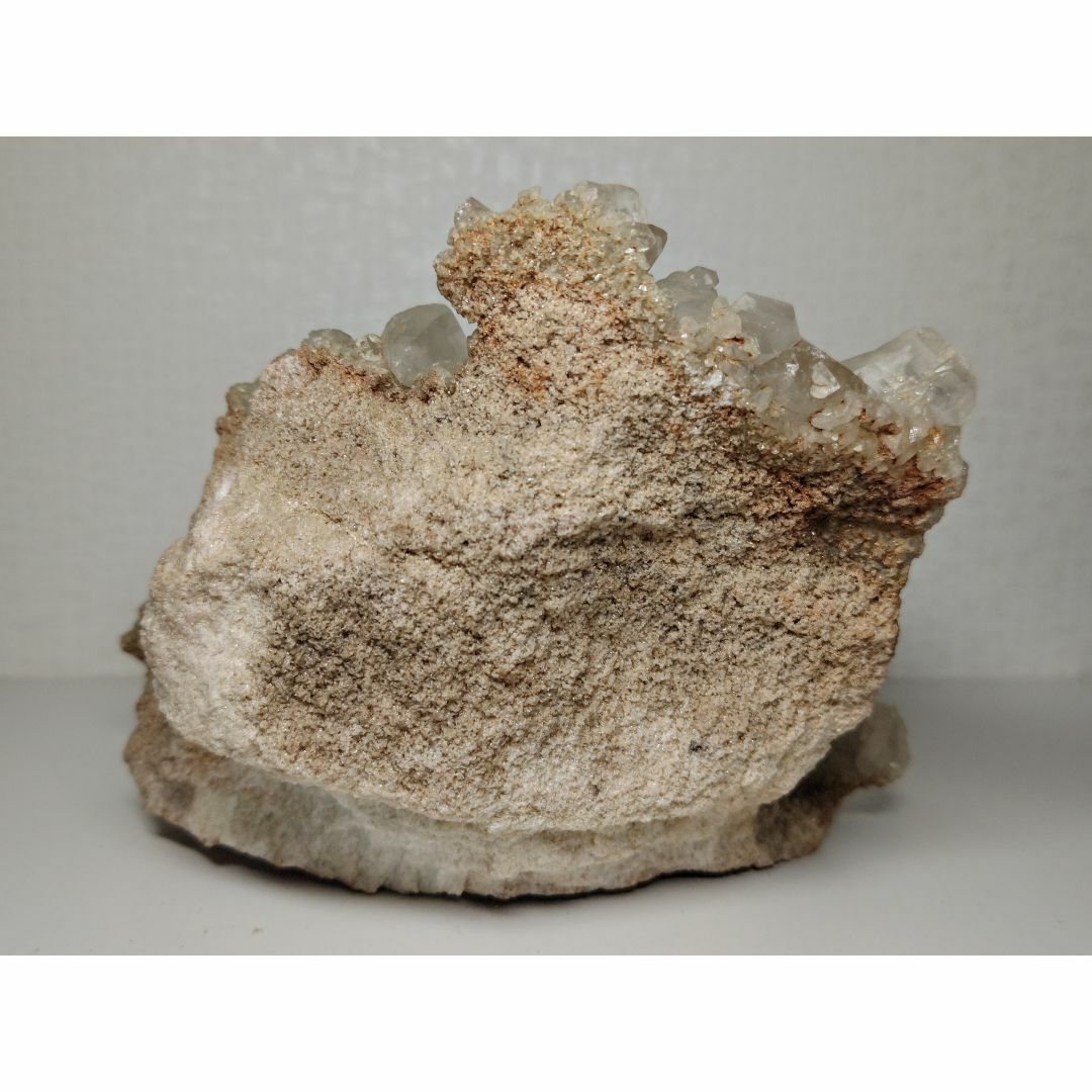 水晶 2.8kg クォーツ 原石 鑑賞石 自然石 誕生石 宝石 鉱物 鉱石 水石-
