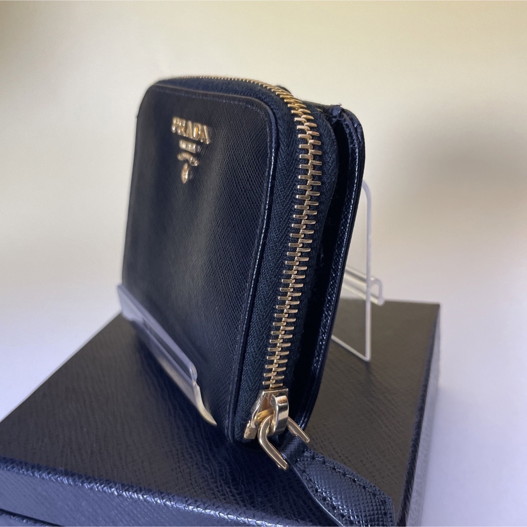 PRADA - prada 極美品 黒 財布 サフィアーノ メタル コンパクト プラダ