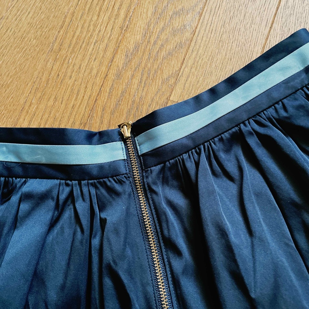 UNITED ARROWS(ユナイテッドアローズ)のユナイテッドアローズ　タフタ　膝丈スカート レディースのスカート(ひざ丈スカート)の商品写真