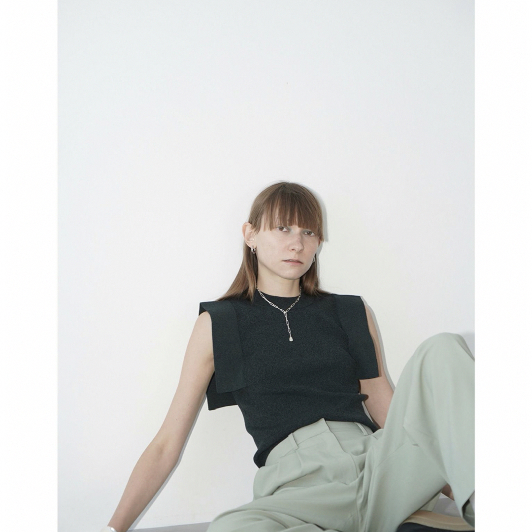 CLANE(クラネ)の【CLANE(クラネ)】 SQUARE SLEEVE KNIT TOPS レディースのトップス(タンクトップ)の商品写真