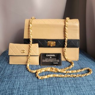 シャネル 台形 ショルダーバッグ(レディース)の通販 38点 | CHANELの