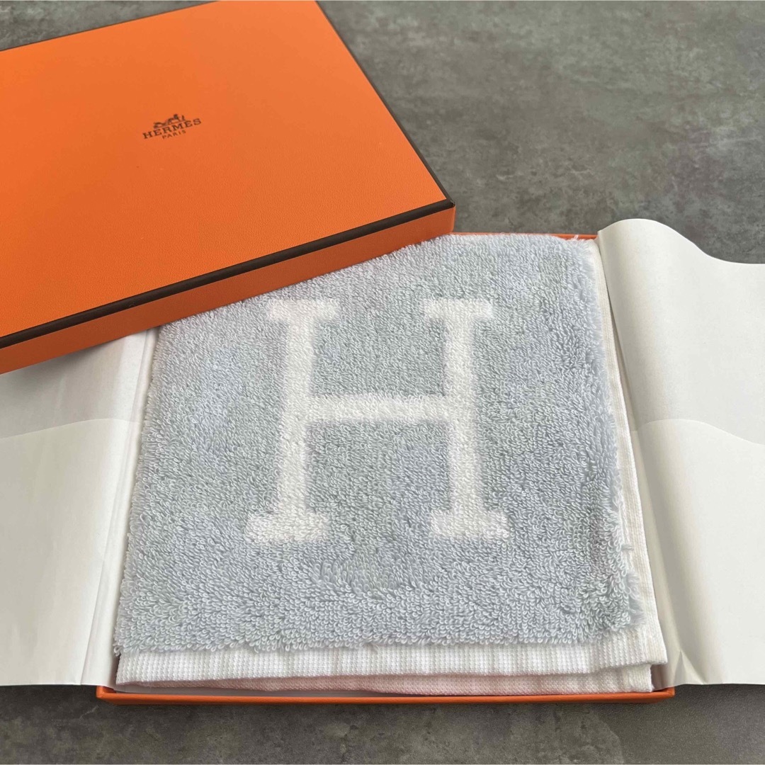 エルメス HERMES カレ　タオル　アヴァロン　34×34 ブルー 新品未使用