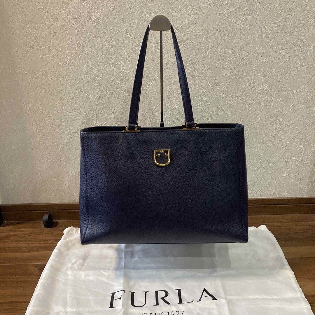 美品☆FURLAフルラ トートバッグ レザーブラック ゴールド金具 大容量-
