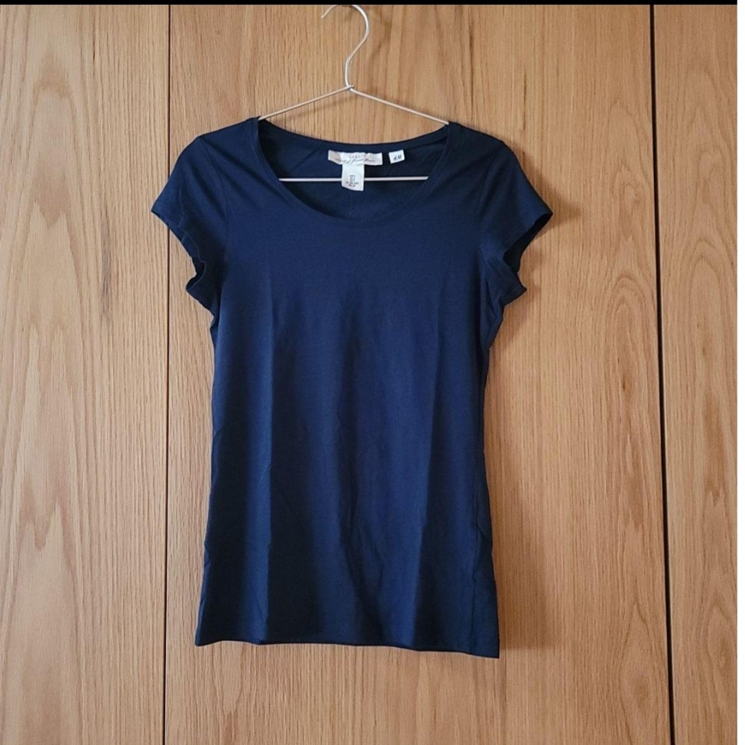 H&M(エイチアンドエム)のH&M Tシャツ ネイビー  Sサイズ レディースのトップス(Tシャツ(半袖/袖なし))の商品写真