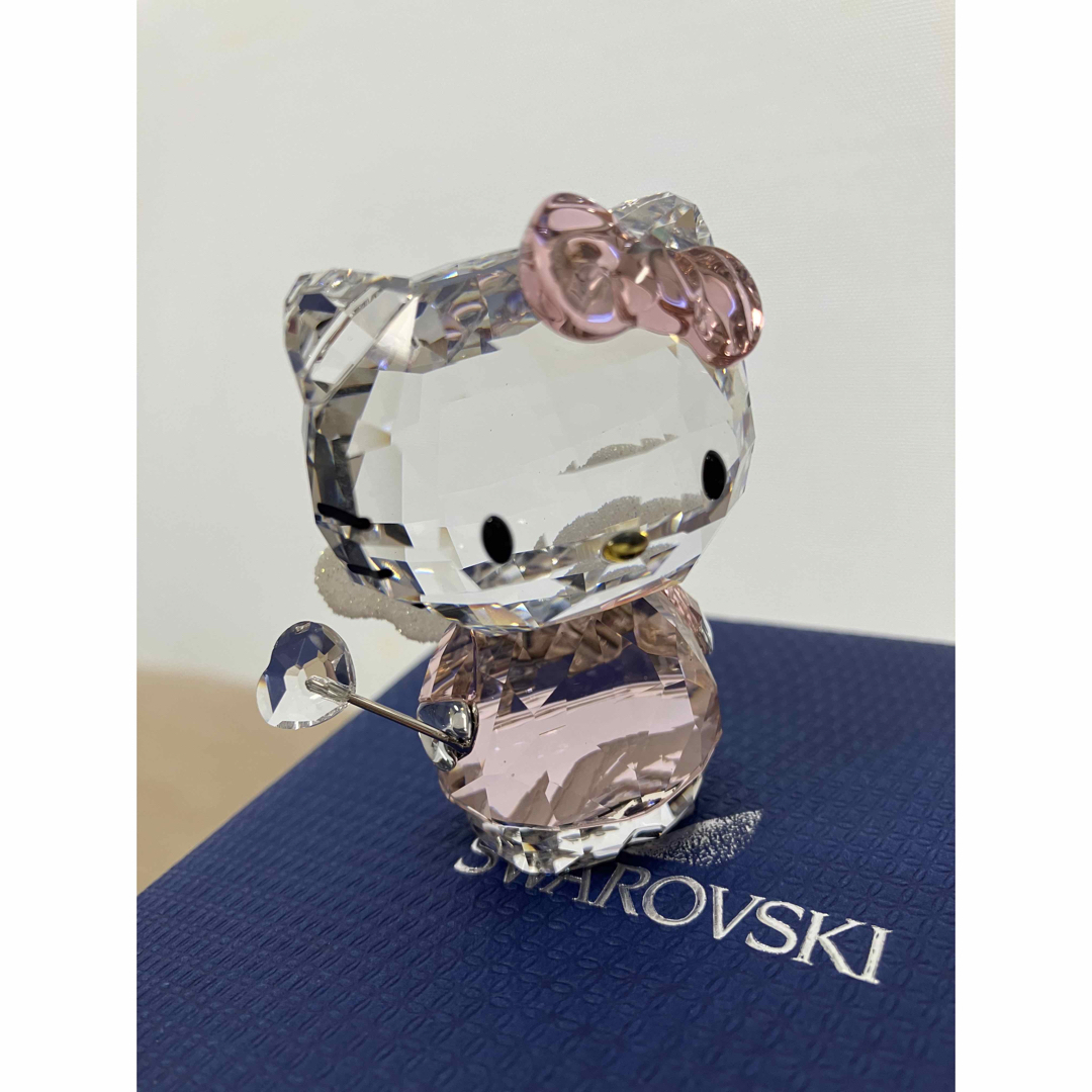 SWAROVSKI(スワロフスキー)のスワロフスキー Swarovski ハローキティ 約5センチ 1191890  インテリア/住まい/日用品のインテリア小物(置物)の商品写真