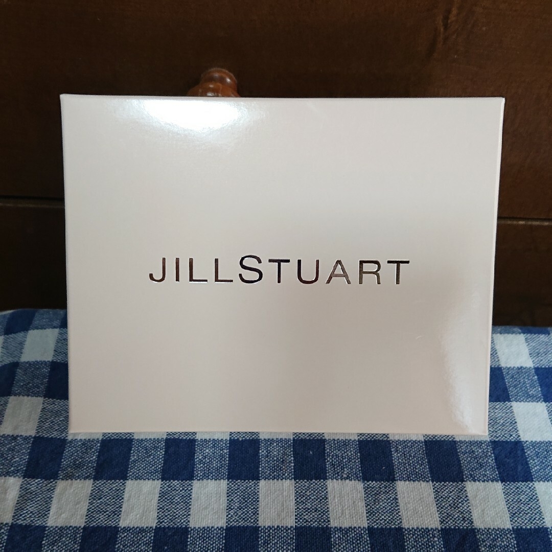 JILLSTUART(ジルスチュアート)の新品ジルスチュアート二つ折り財布 レディースのファッション小物(財布)の商品写真