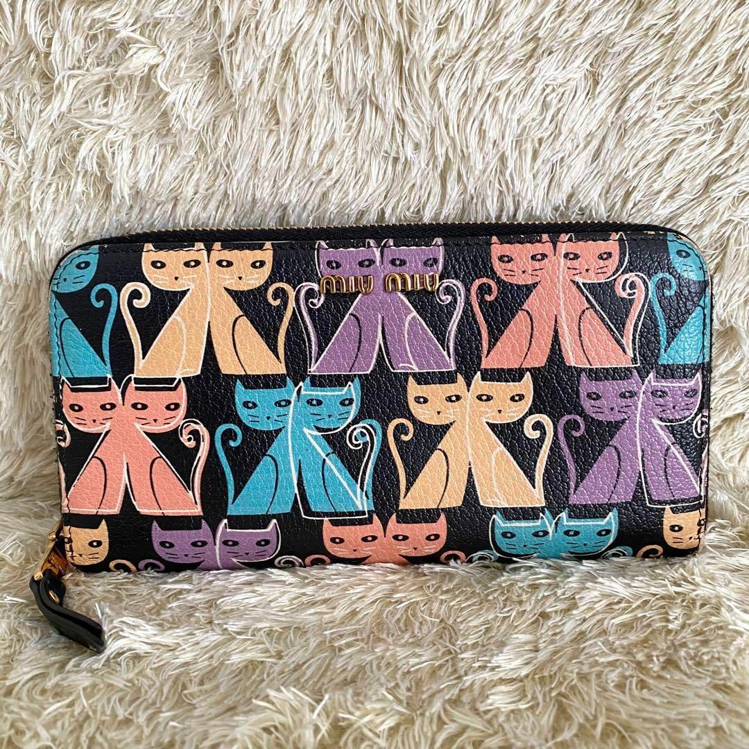 miumiu   希少 美品 ミュウミュウ マドラス 猫 ラウンドファスナー