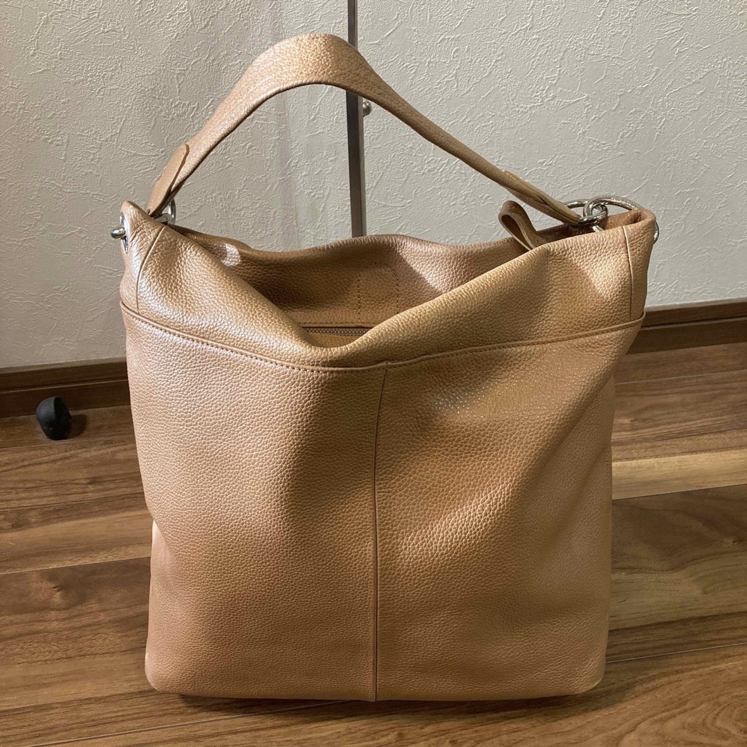 希少 美品 Longchamp 大容量 ロンシャン 古い レザー トートバッグ 希少 美品 Longchamp 大容量 ロンシャン 古い レザー トートバッグ