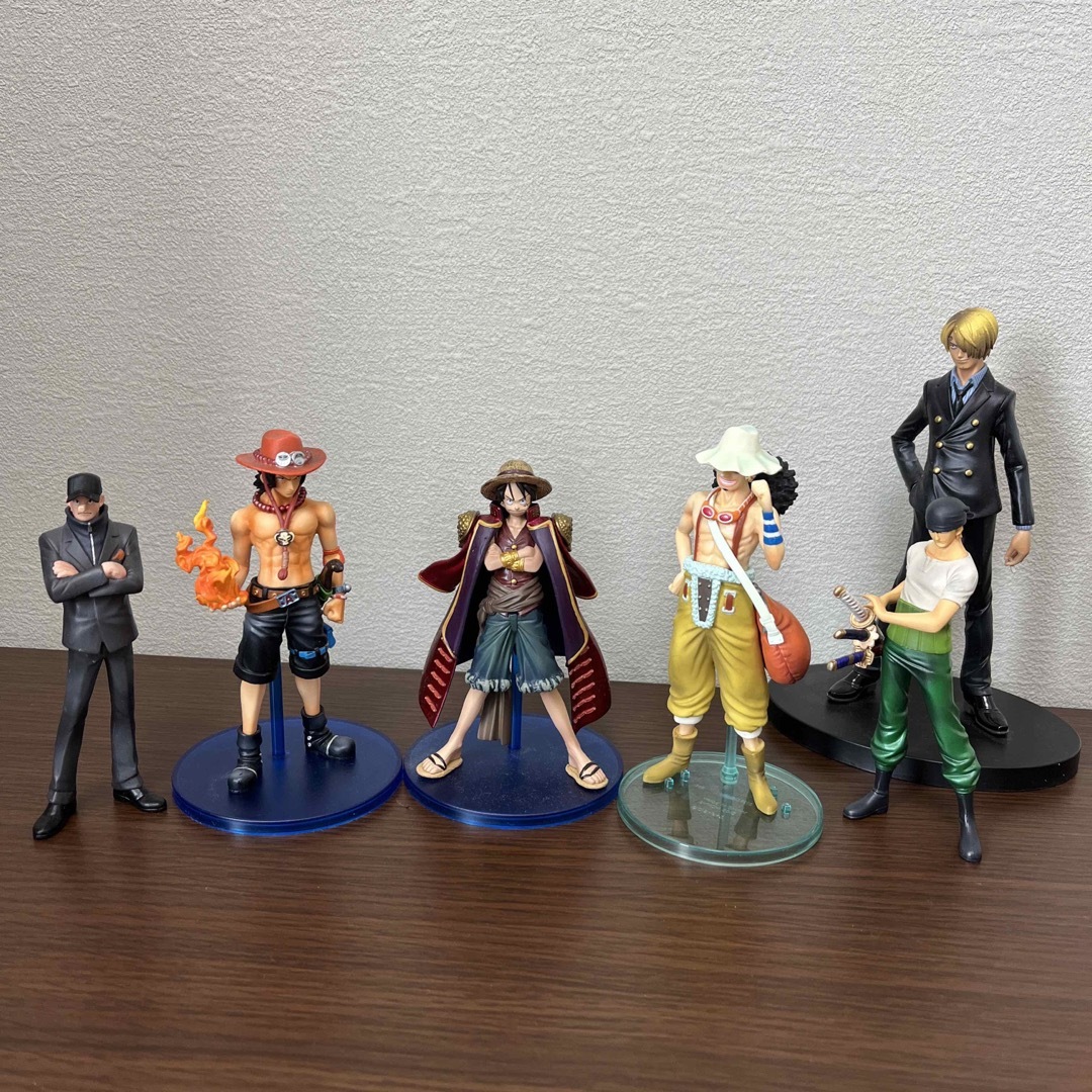 ONE PIECE　フィギュアセット