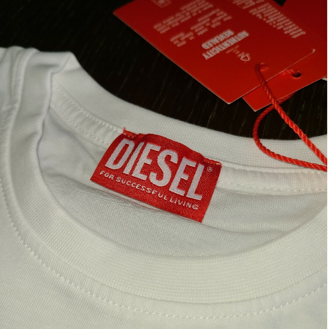 DIESEL(ディーゼル)の値下げ！新品DIESEL スパンコールTシャツ キッズ/ベビー/マタニティのキッズ服女の子用(90cm~)(Tシャツ/カットソー)の商品写真