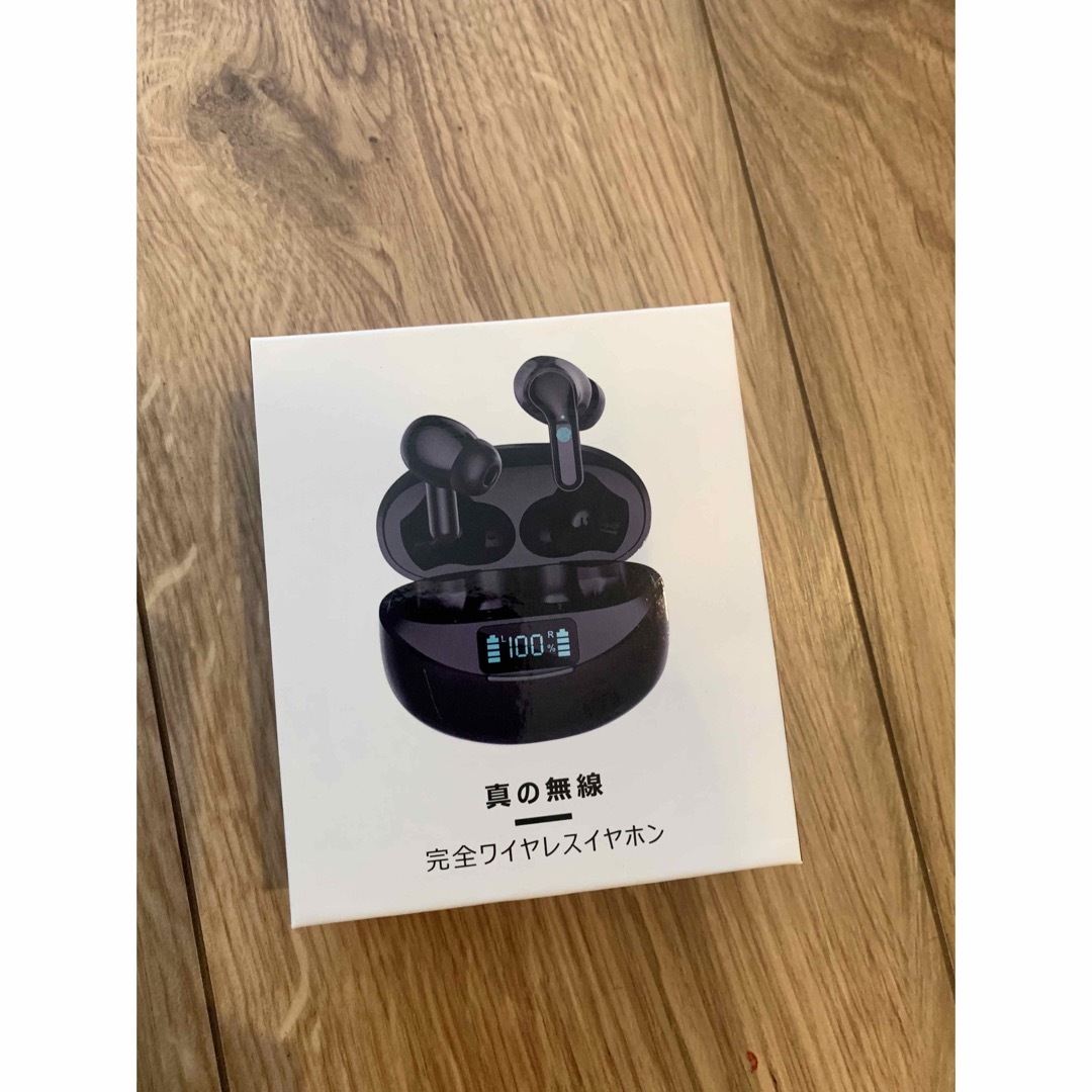 新品！昨年購入しBluetoothイヤホン スマホ/家電/カメラのオーディオ機器(ヘッドフォン/イヤフォン)の商品写真