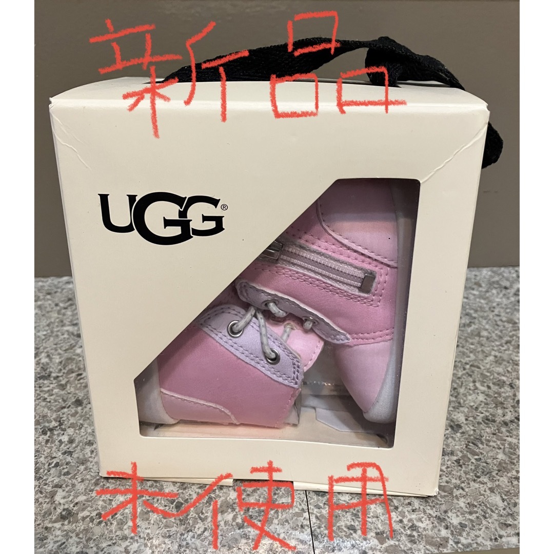 UGG(アグ)の【0〜6ヶ月】9㎝ UGG アグ　ベビーシューズ ファーストシューズ キッズ/ベビー/マタニティのベビー靴/シューズ(~14cm)(スニーカー)の商品写真