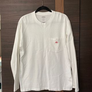 ダントン(DANTON)のDANTON ポケット長袖Ｔシャツ　ワッペンロゴ(Tシャツ/カットソー(七分/長袖))