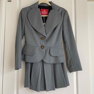 ヴィヴィアンウエストウッド(Vivienne Westwood)のビビアンウエストウッド　スーツ新品(スーツ)