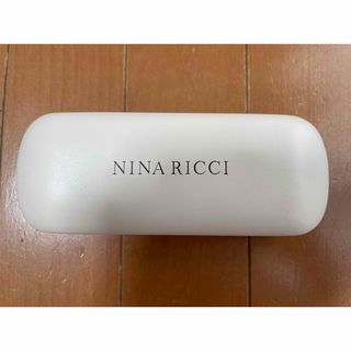 ニナリッチ(NINA RICCI)の【新品未使用】ニナリッチ メガネケース ホワイトNINA RICCE (サングラス/メガネ)