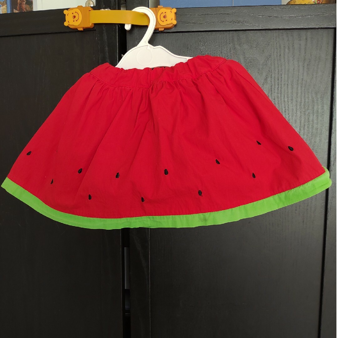 スイカのスカートブルマ キッズ/ベビー/マタニティのベビー服(~85cm)(スカート)の商品写真