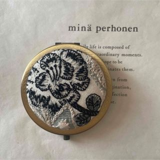 ミナペルホネン(mina perhonen)のミナペルホネン ⭐️ yula/sky flower ⭐️ コンパクトミラー(その他)