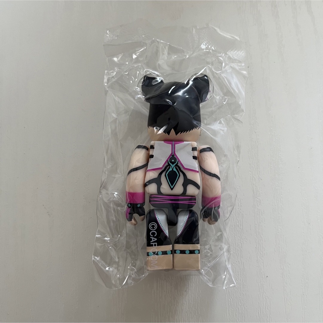 BE@RBRICK(ベアブリック)のベアブリック series 46 シークレット 裏 JURI 未開封 即日発送 エンタメ/ホビーのフィギュア(その他)の商品写真