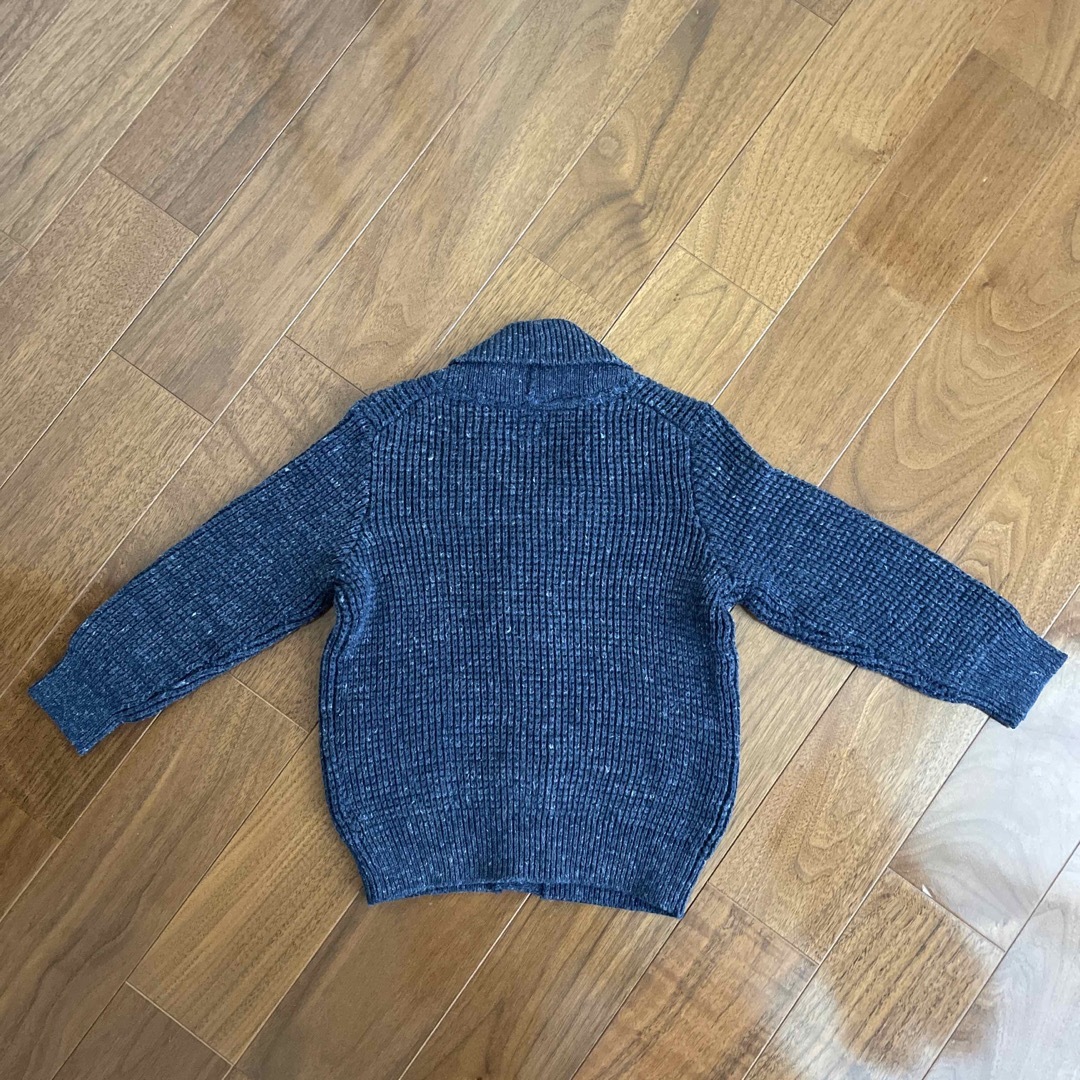 babyGAP(ベビーギャップ)のbabyGAP  ニットカーディガン　95cm キッズ/ベビー/マタニティのキッズ服男の子用(90cm~)(カーディガン)の商品写真