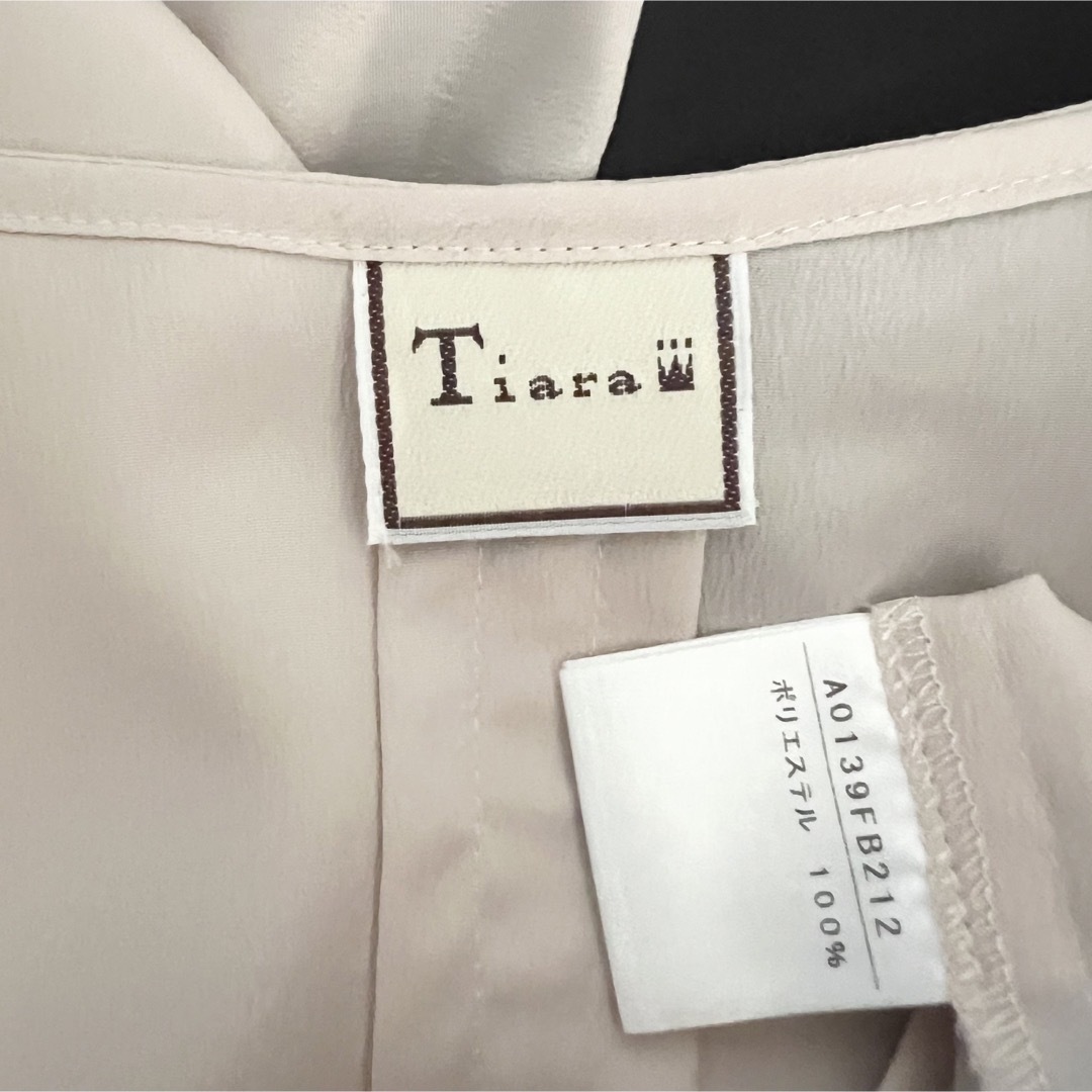 tiara(ティアラ)のTiara ♡デザインプルオーバーシャツ レディースのトップス(シャツ/ブラウス(半袖/袖なし))の商品写真