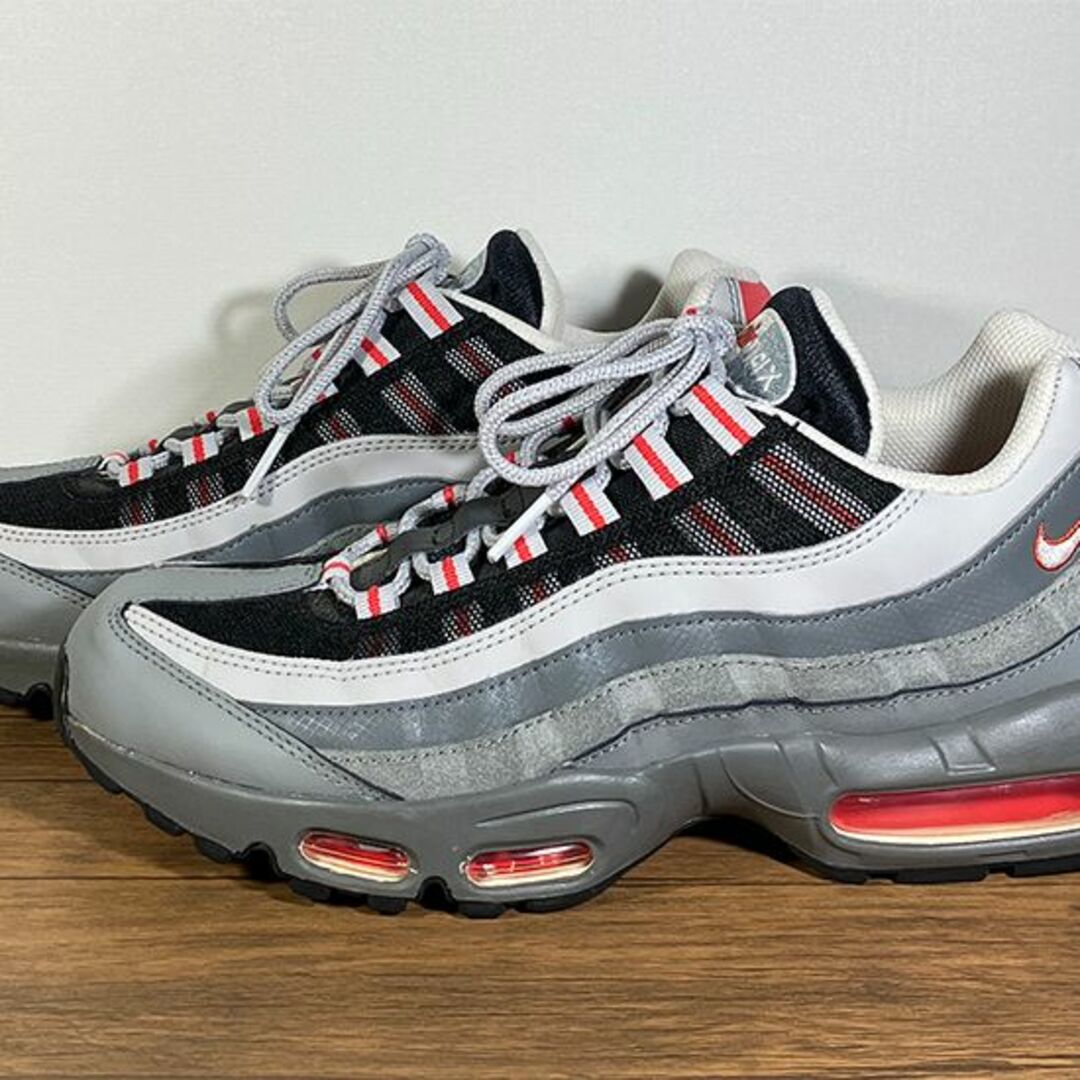 NIKE(ナイキ)のNIKE AIR MAX 95 ナイキ エッセンシャル スニーカー キムタク着用 メンズの靴/シューズ(スニーカー)の商品写真