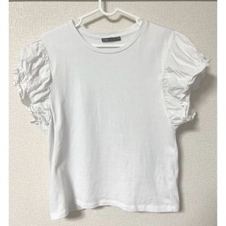 ザラ(ZARA)のZARA コットン　白トップス　Tシャツ(Tシャツ(半袖/袖なし))