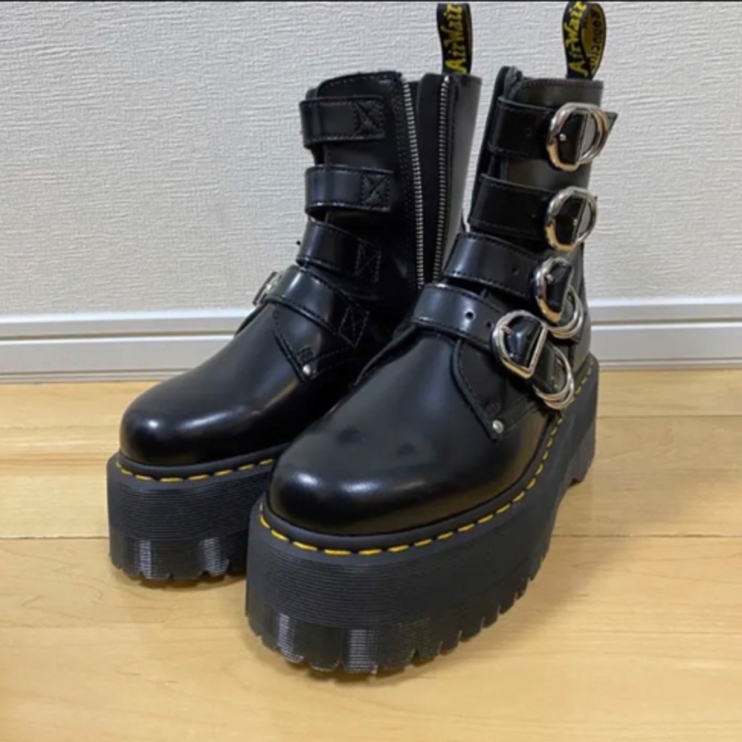 Dr.Martens(ドクターマーチン)の【値下】⭐︎Dr.Martens⭐︎Jadon Max HDW エンジニアブーツ レディースの靴/シューズ(ブーツ)の商品写真