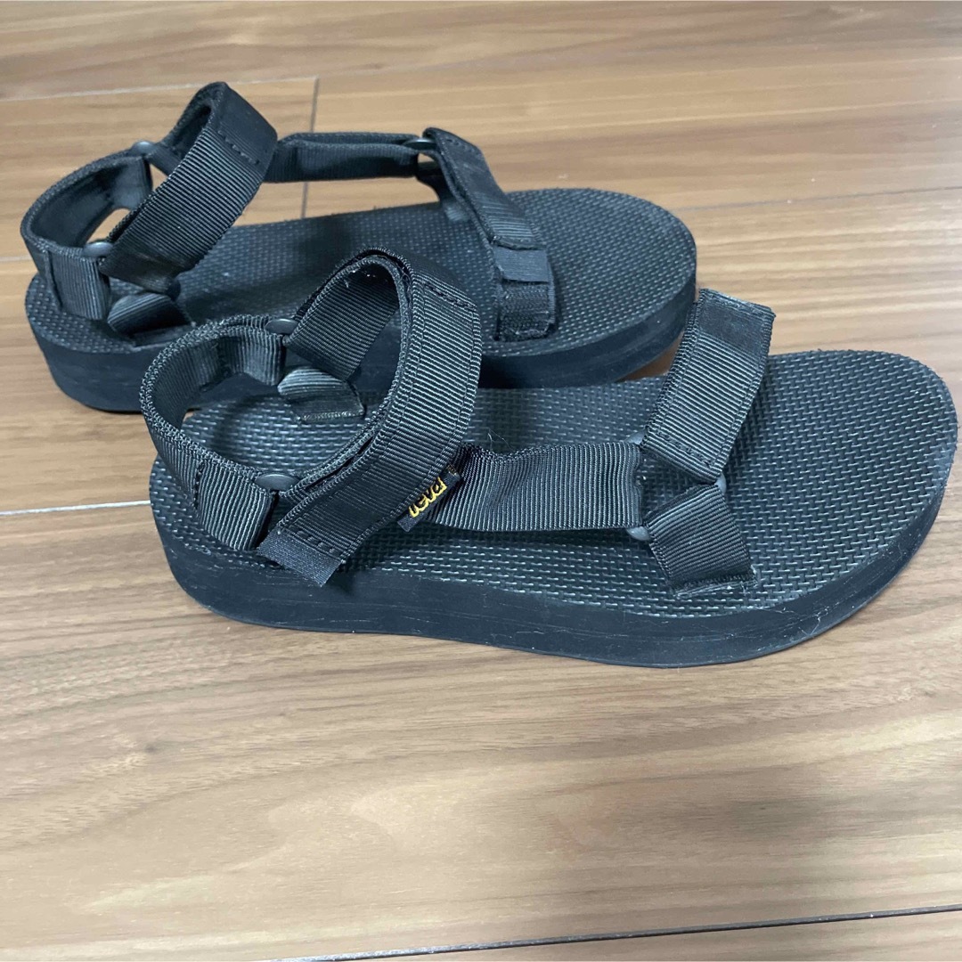 Teva(テバ)のTevaレディースサンダル　MIDFORM UNIVERSAL レディースの靴/シューズ(サンダル)の商品写真