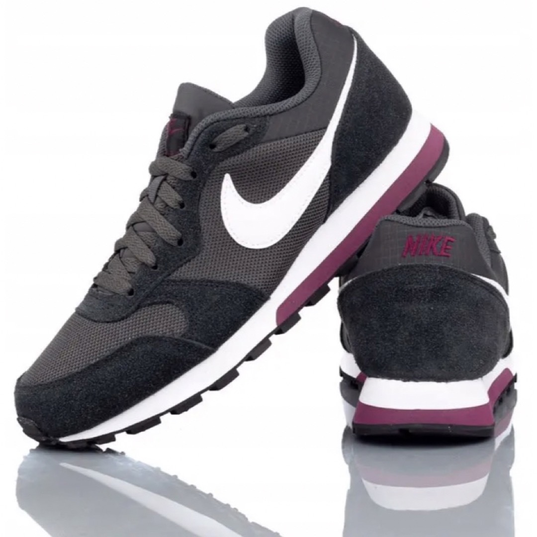 WMNS NIKE MD RUNNER 2 25センチ